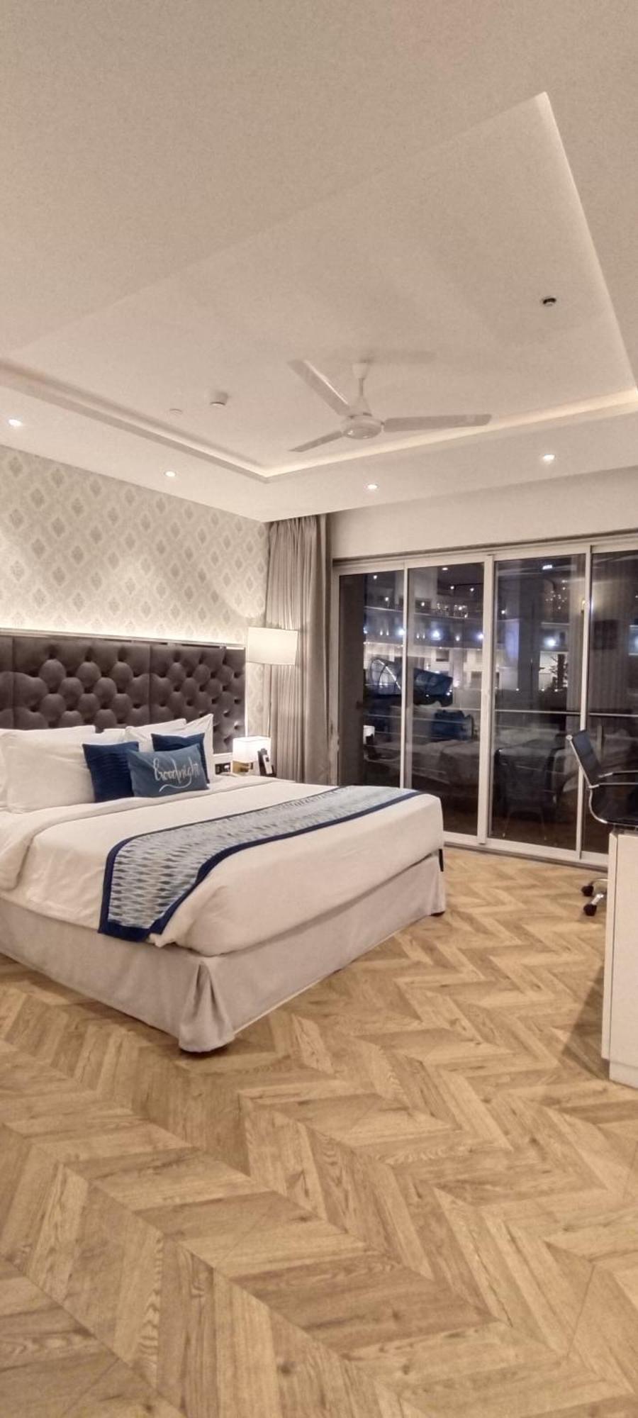 Amanora The Fern Hotels & Club Mundhva Dış mekan fotoğraf