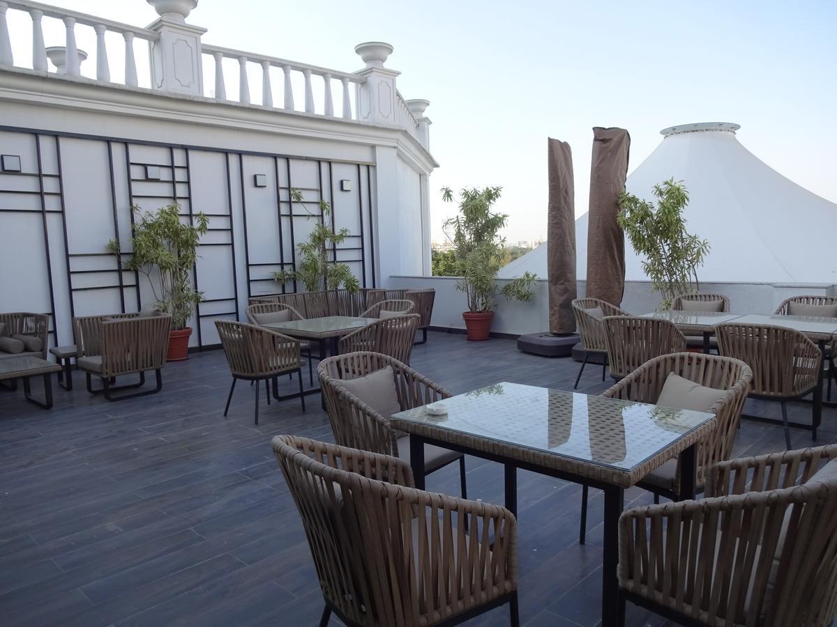 Amanora The Fern Hotels & Club Mundhva Dış mekan fotoğraf